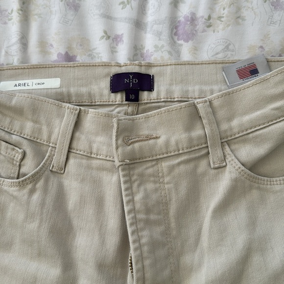 Capris size 10 - Picture 2 of 6